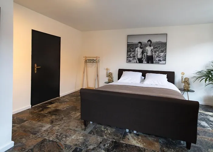 雷利餐馆及酒店 酒店