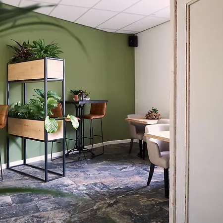 Hotel-restaurant 